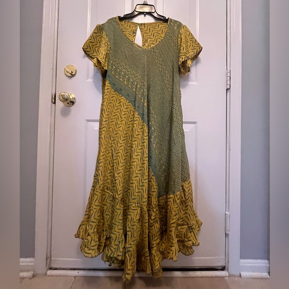 Women’s One size Relaxed Fit Yellow Print Dress Made in Argentina - Picture 1 of 7